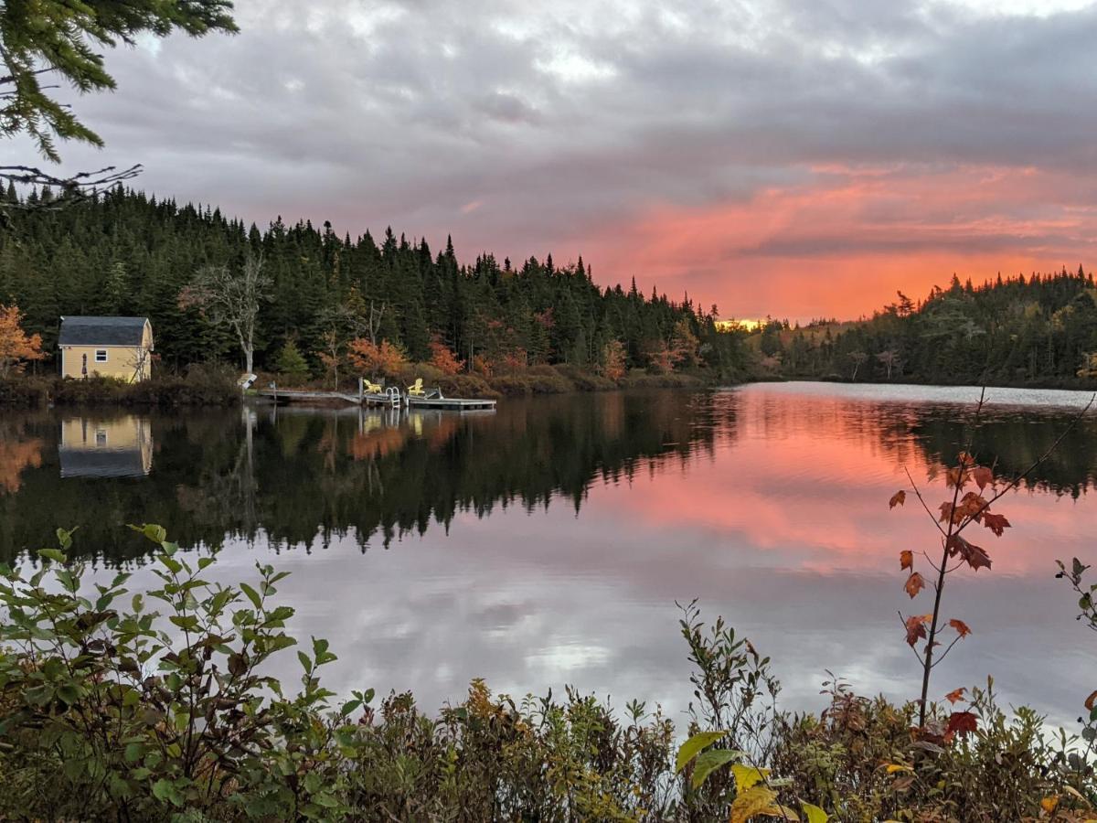 Fiddler'S Lake Escape Gabarus Exteriör bild