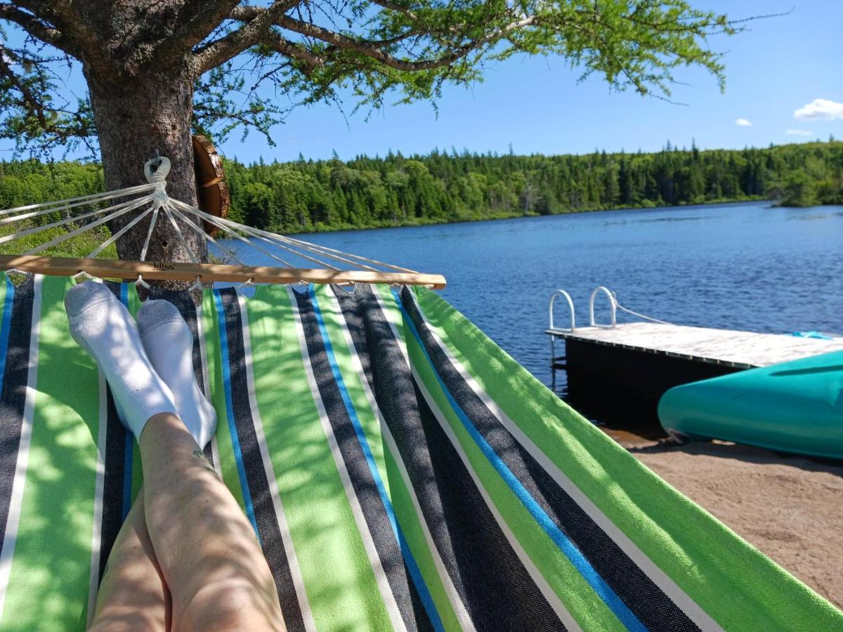 Fiddler'S Lake Escape Gabarus Exteriör bild
